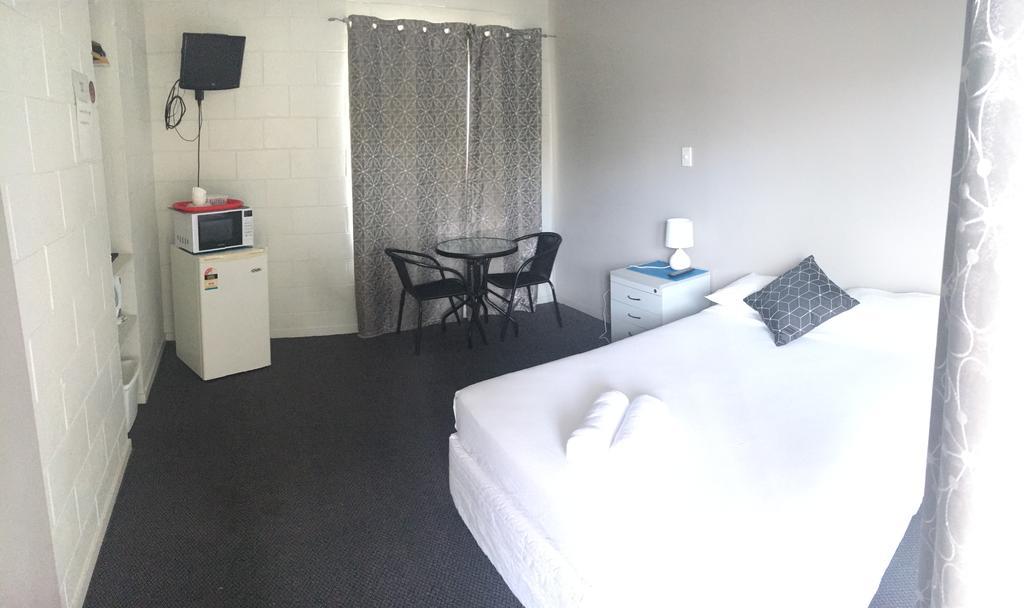 Oonoonba Hotel Motel Townsville Exterior foto